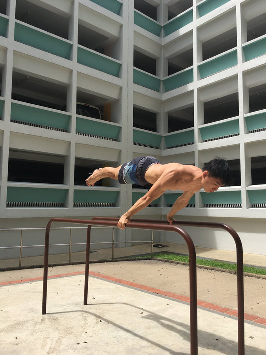 3 UNFAIR Advantages of using Parallettes